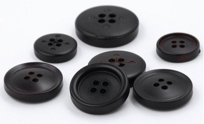 ZJ    ABS四眼西裝扣  11mm  16mm  21mm  25mm  28mm  30mm  塑料 45度照